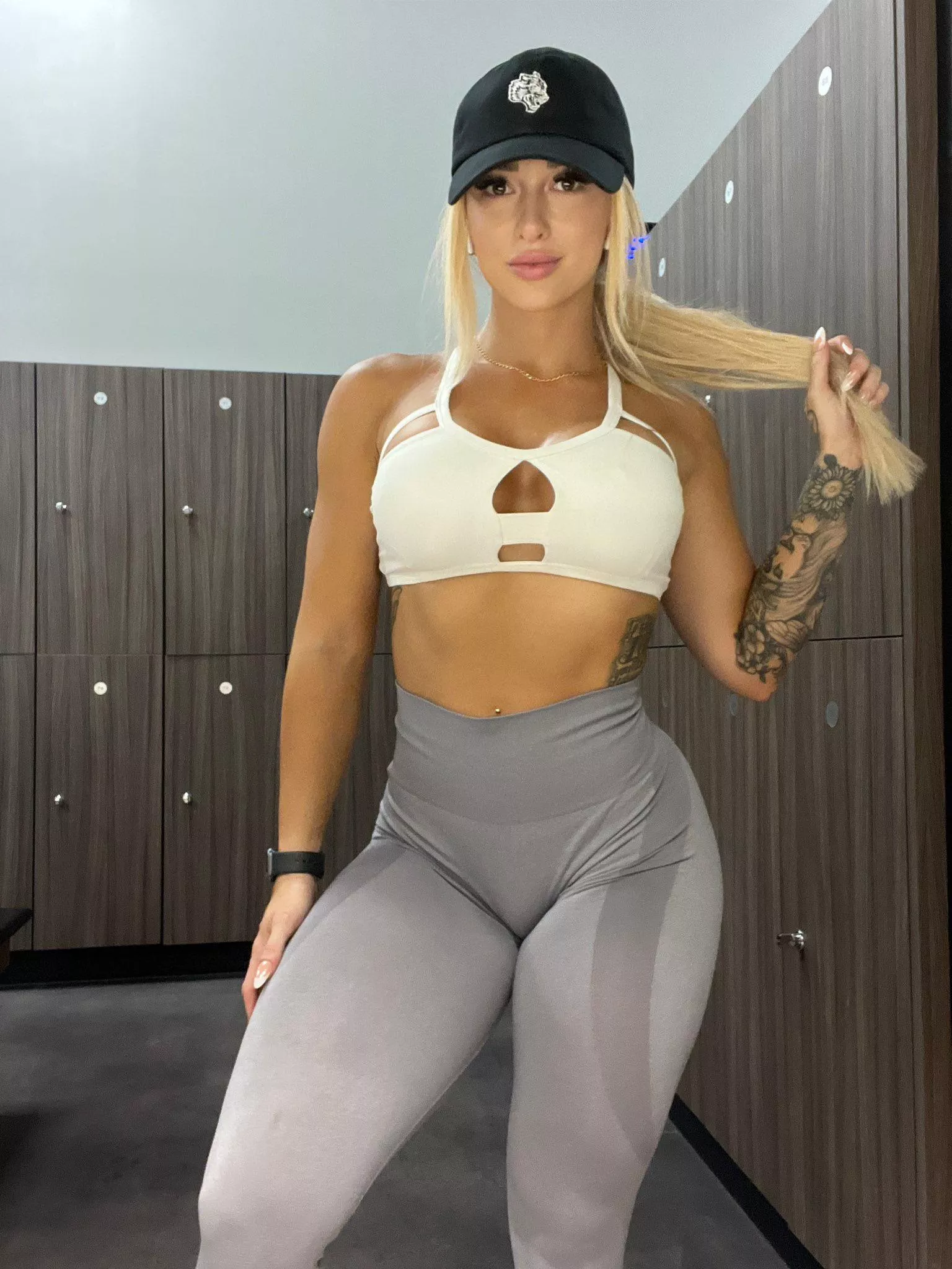 squat day posted by FitnessBarbiee