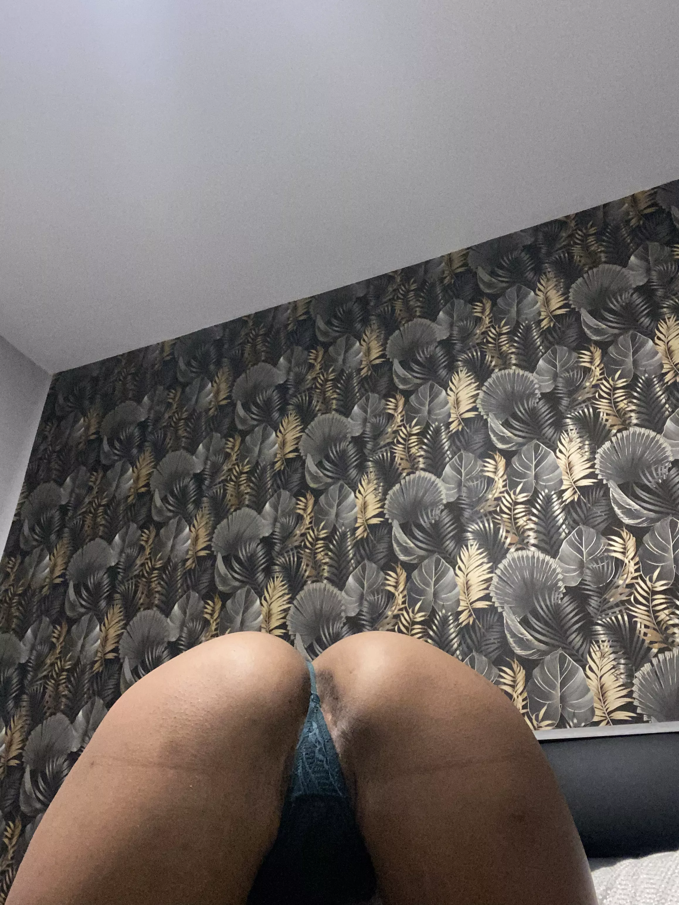 The last time I was told that my string need to be visible. I hope you can see it ok. posted by ishutyn