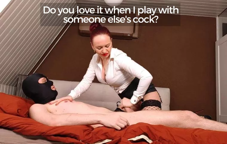 Watch me do this 😏 posted by LanaNylons