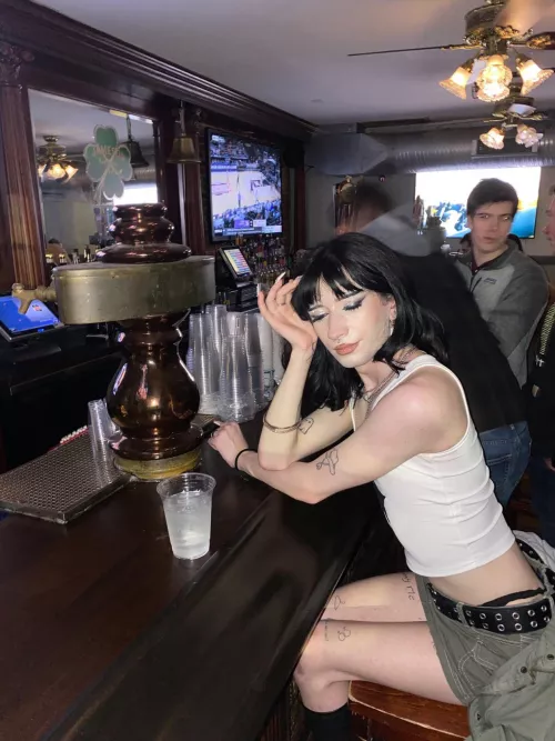 would u buy me a drink? by Ch3rryDarl1n