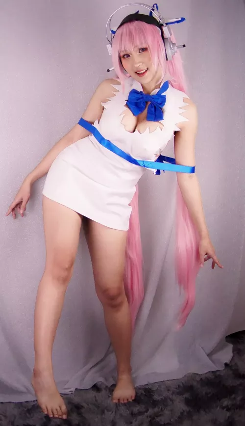 Would you let me suck your dick under the desk while you play? 👉🏻👈🏻 by embeddedstocking86