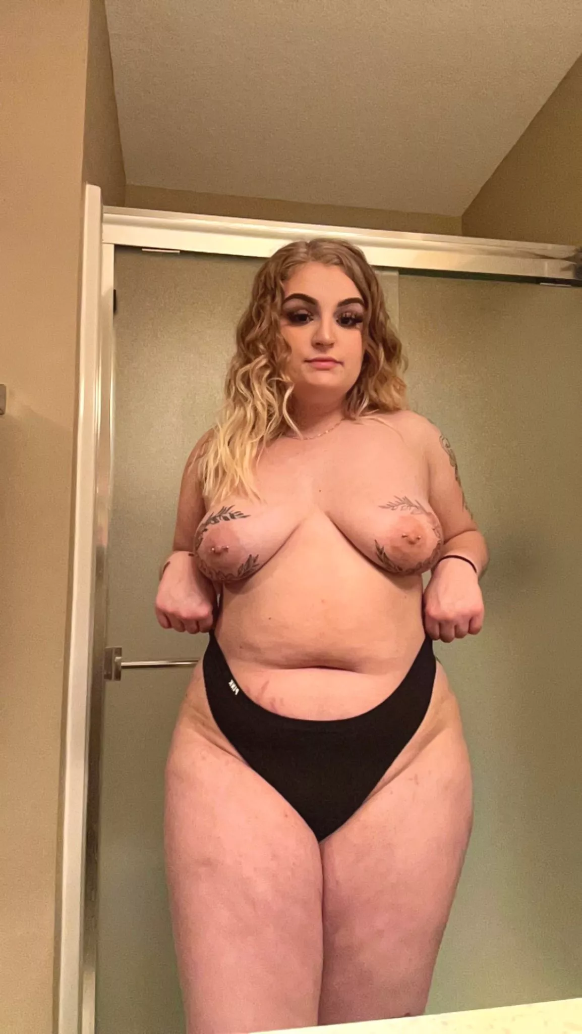 22F sexy PAWG 😍 down to get naughty ♥ 😜 posted by Pawgy_Bunny