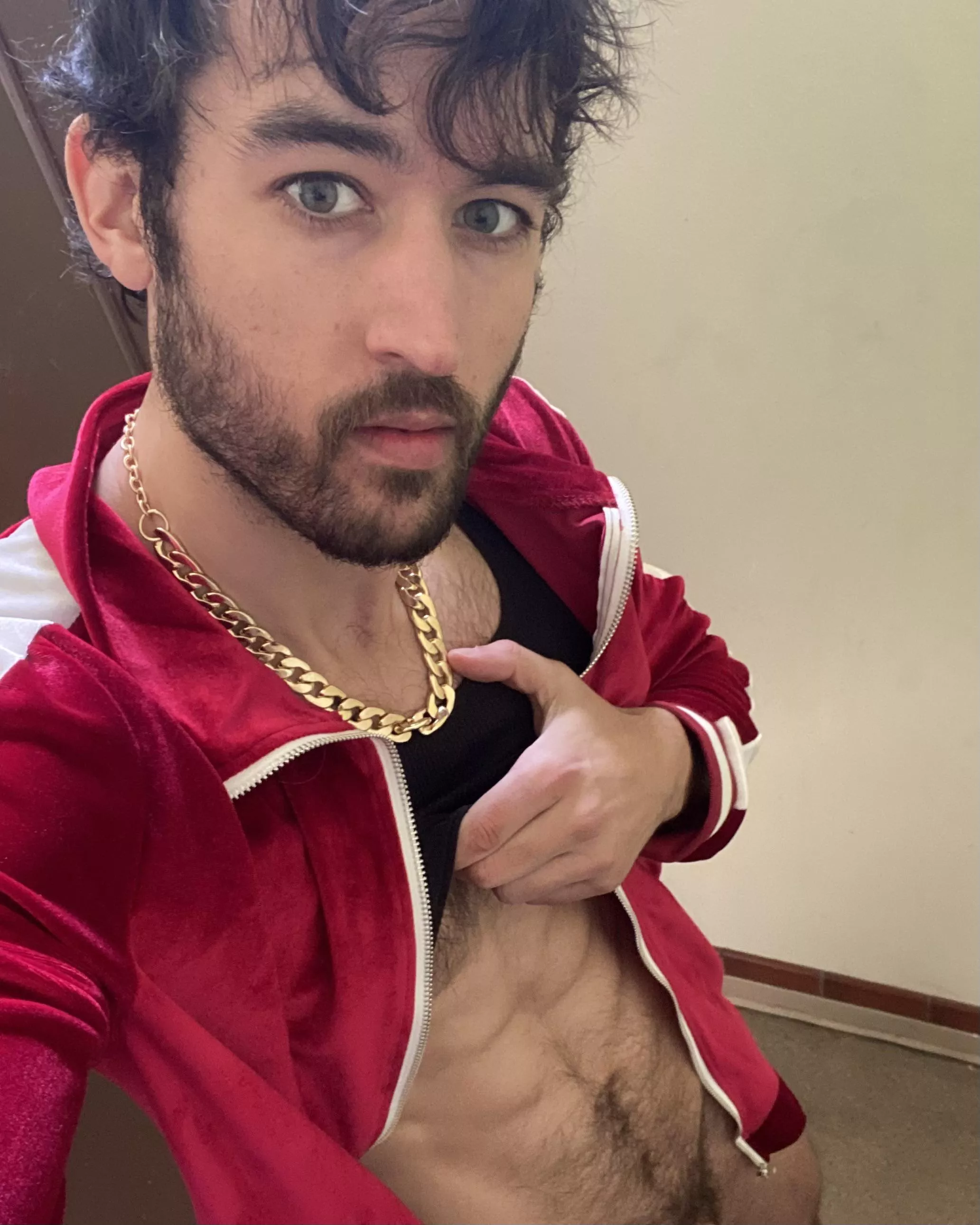 Bathroom stall 😉 posted by Justinbarberfit