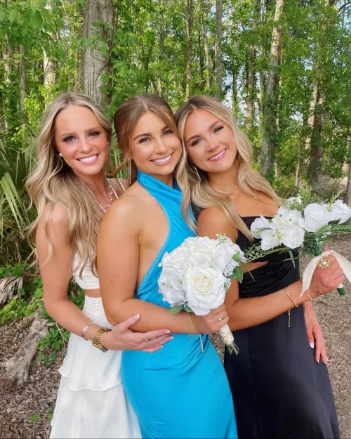 Bridesmaids by jbsailor_