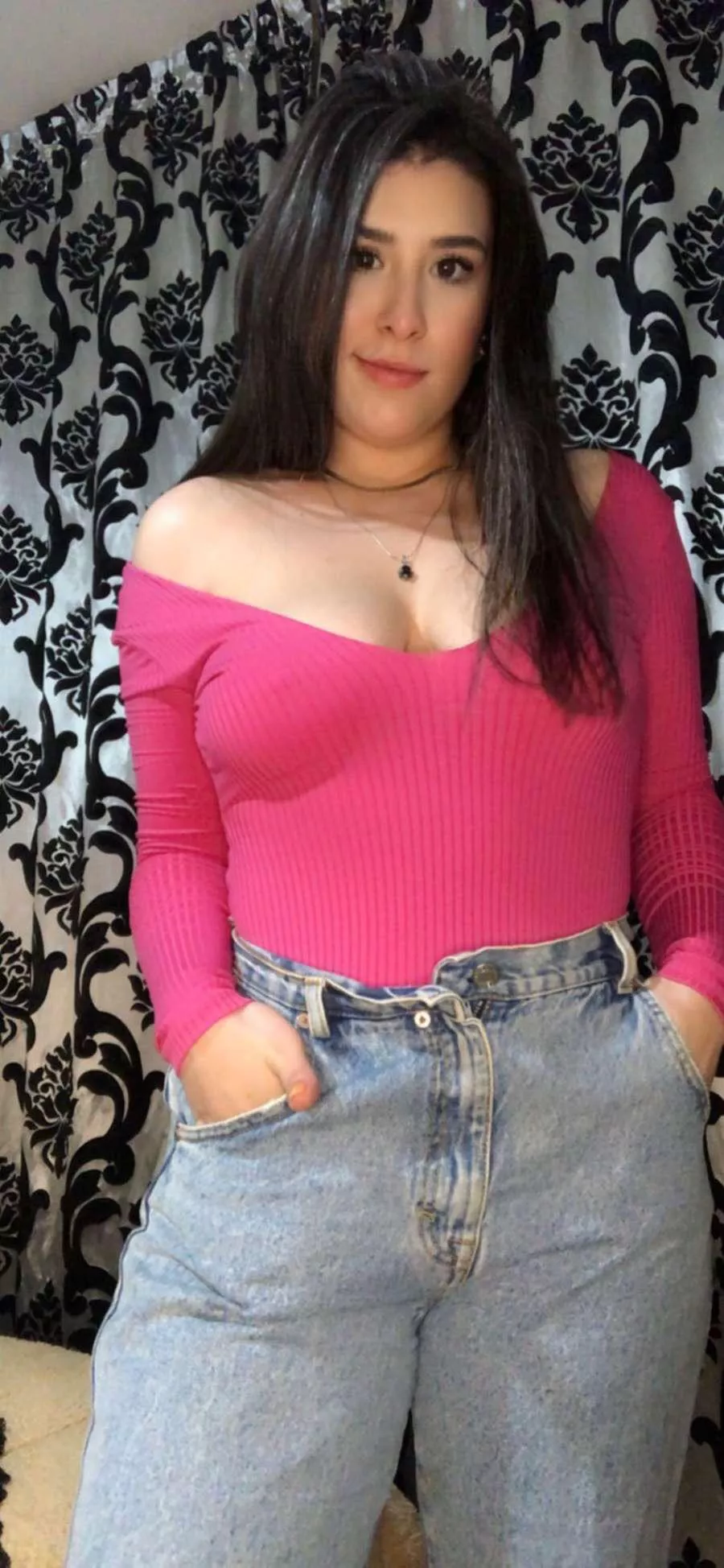 Brunettes are funny and sexy posted by MissFunnyBri