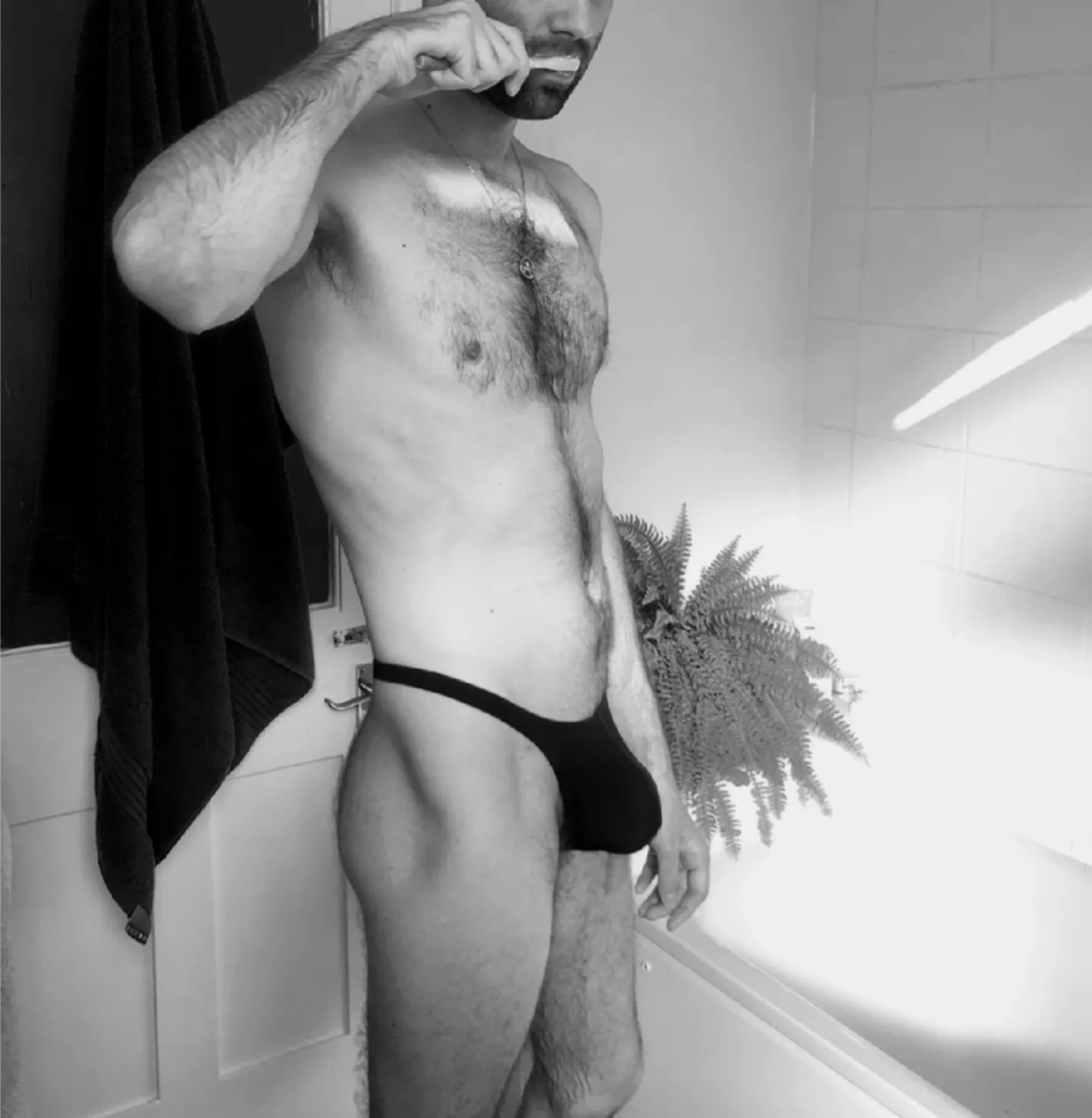 Bulging in the morning! 😉 posted by Byronssnaps