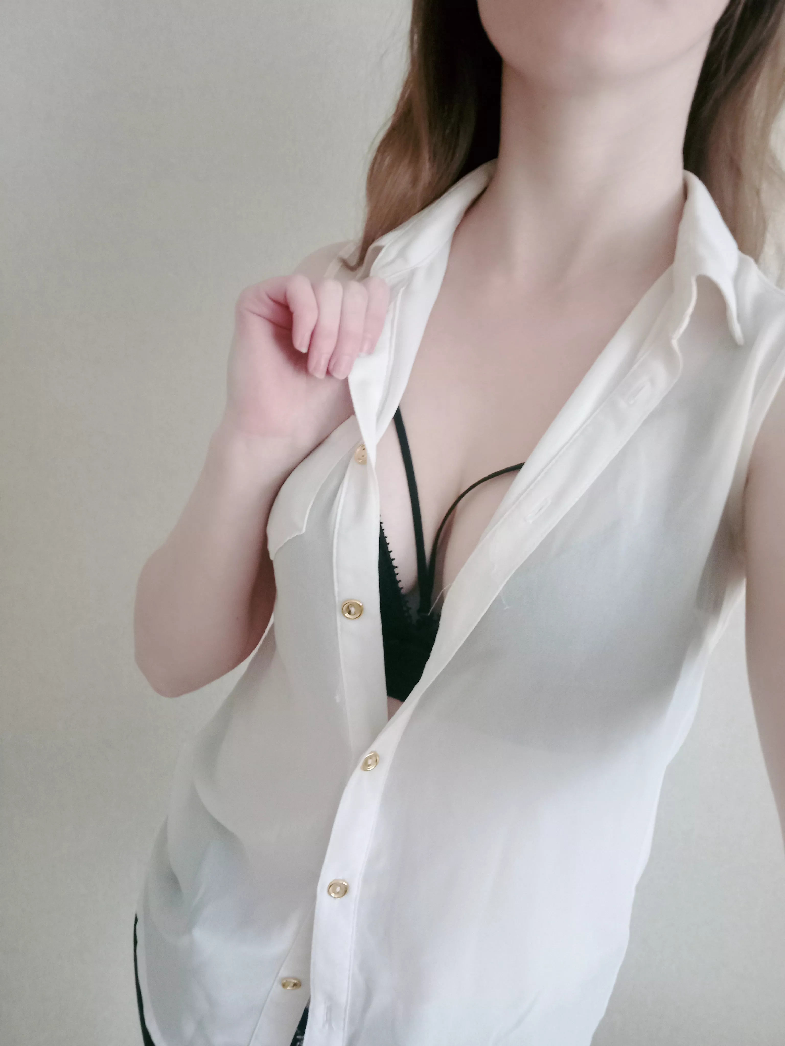 Classy, kinky and hot all in one, is what my ex told me. Do you agree? posted by emma-goldie