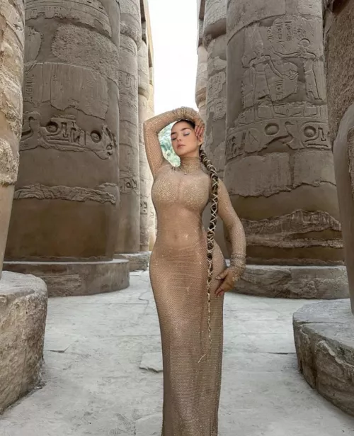 Desert rose by arrayoutofbounds