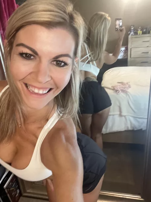 Do you like some ASS showing? by fitnesswife1983