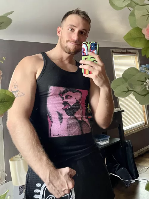 Felt cute wanted to say hi by Gabs0n