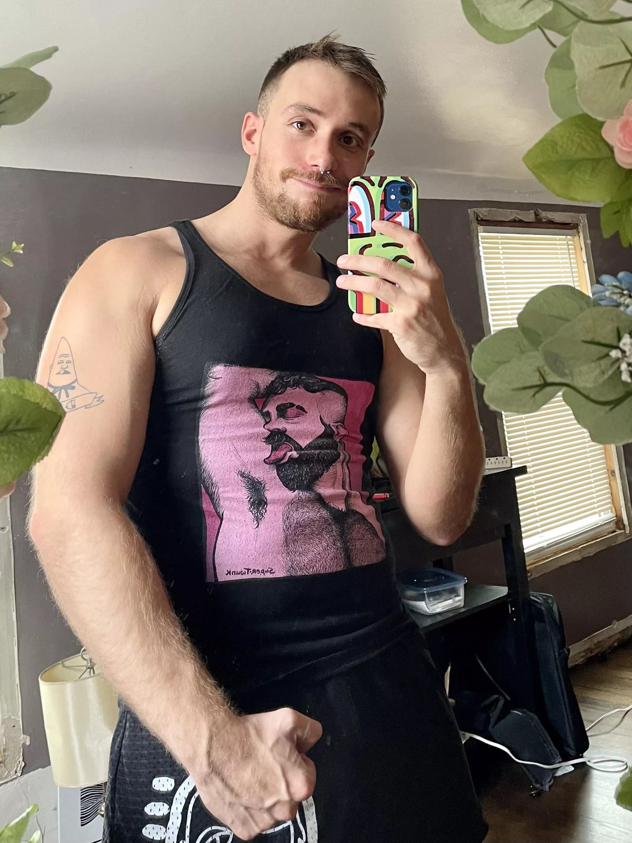 Felt cute wanted to say hi posted by Gabs0n