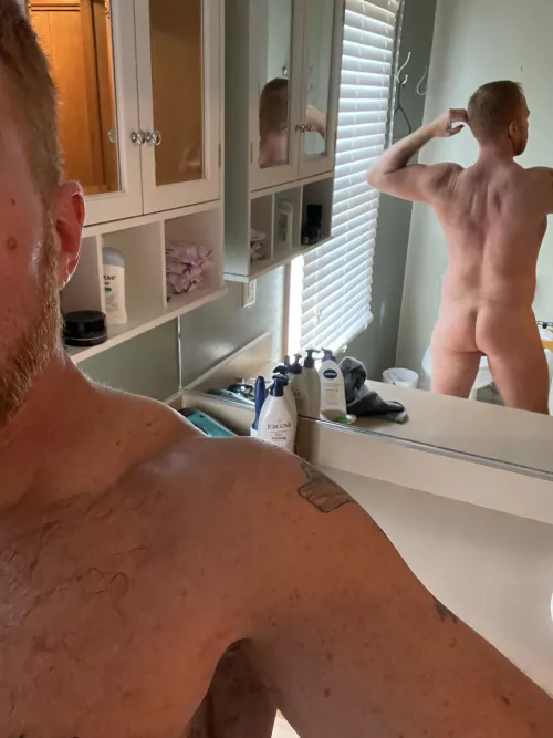 Ginger tush? by Jayson_Waterfalls33