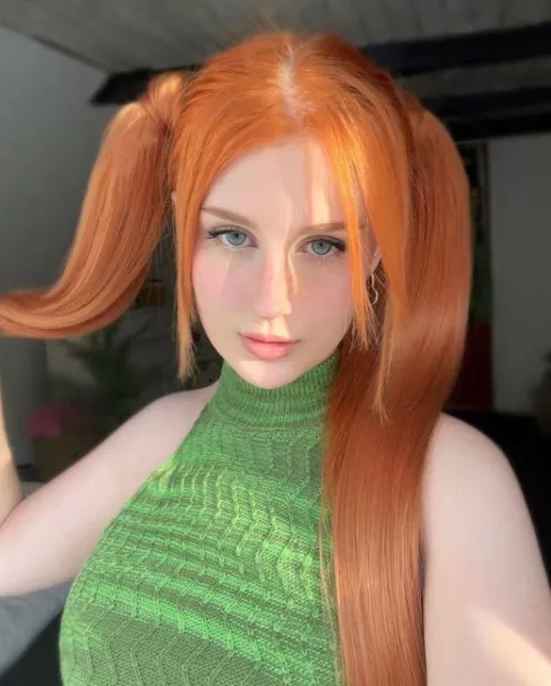 Green always looks good on a ginger by HonestRunner