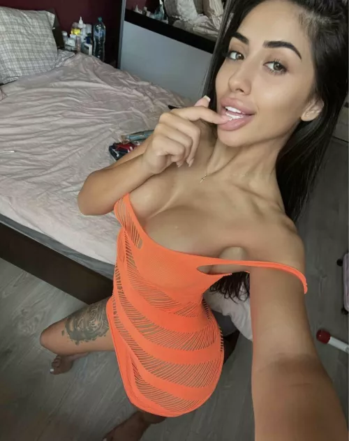 How do I look in this 🍊😉 by Deva230