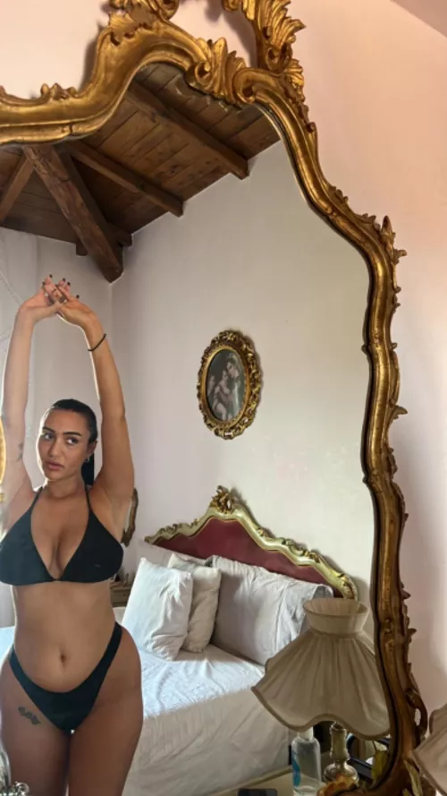 How’s my Latina body by PameliaMckinley