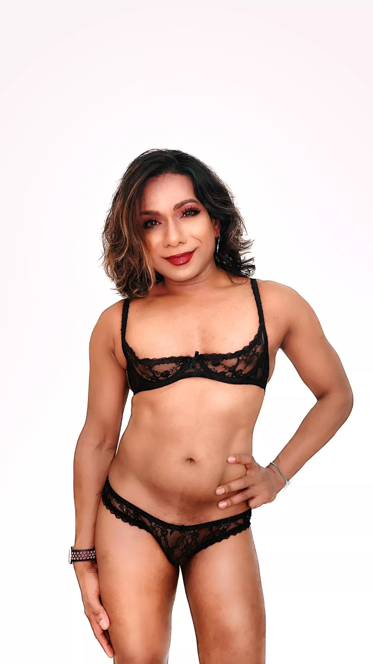 I did my first lingerie studio photo shoot! Do you like my pose? posted by bluemerald9