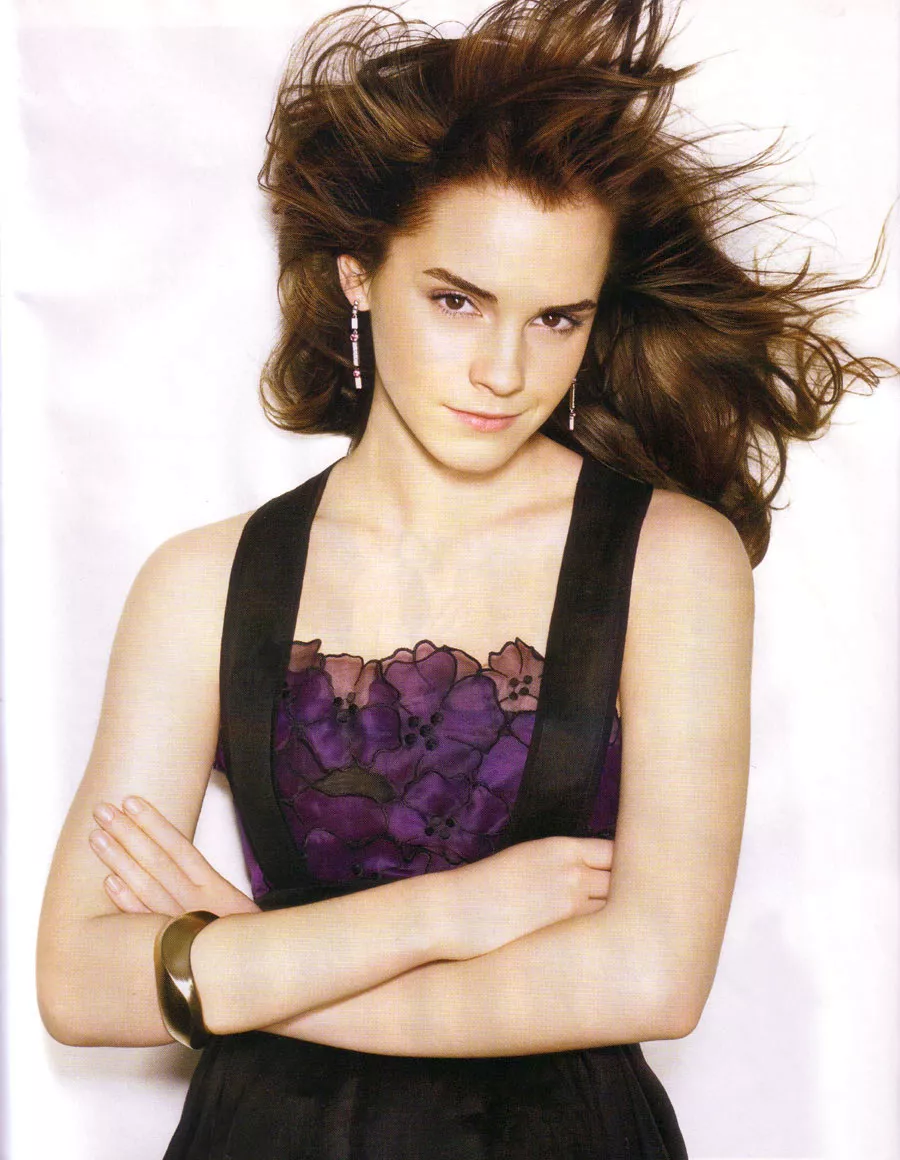 I wanna hold Emma Watson's hand while she gets pounded by a thick bbc. posted by Sexyboi77