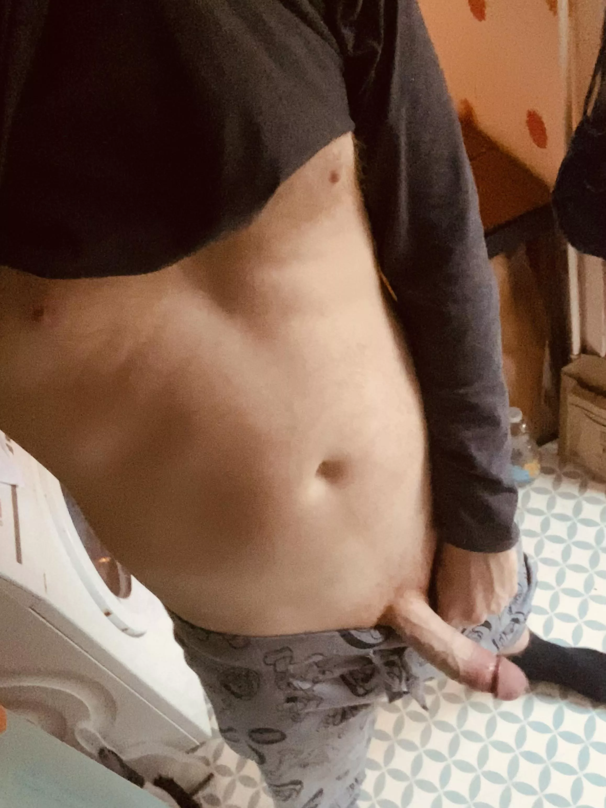 Just a ginger daddy in the kitchen looking for breakfast posted by Rhustyxxx