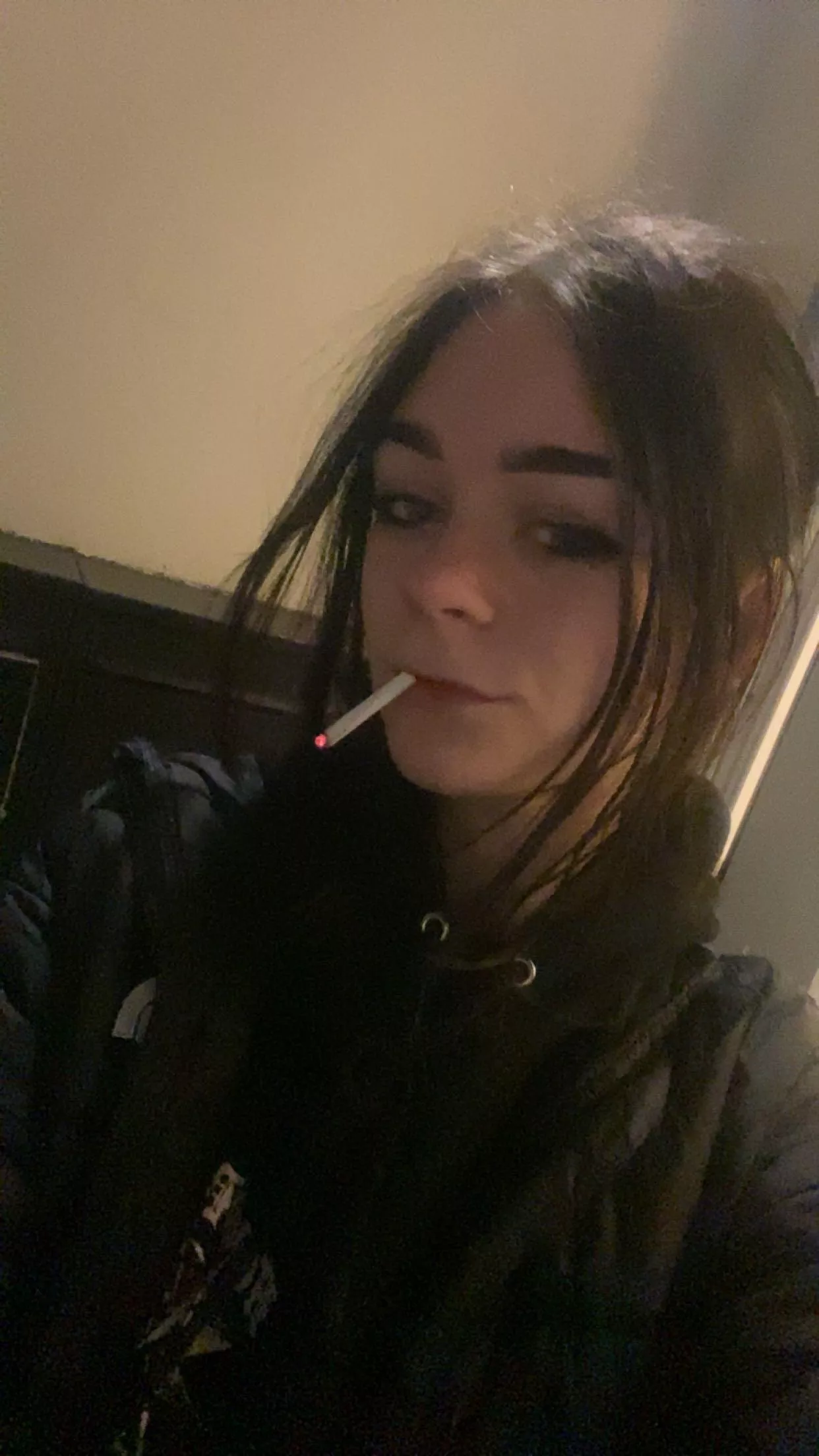 Just a quick one before work💋 posted by Petitebabe_2023