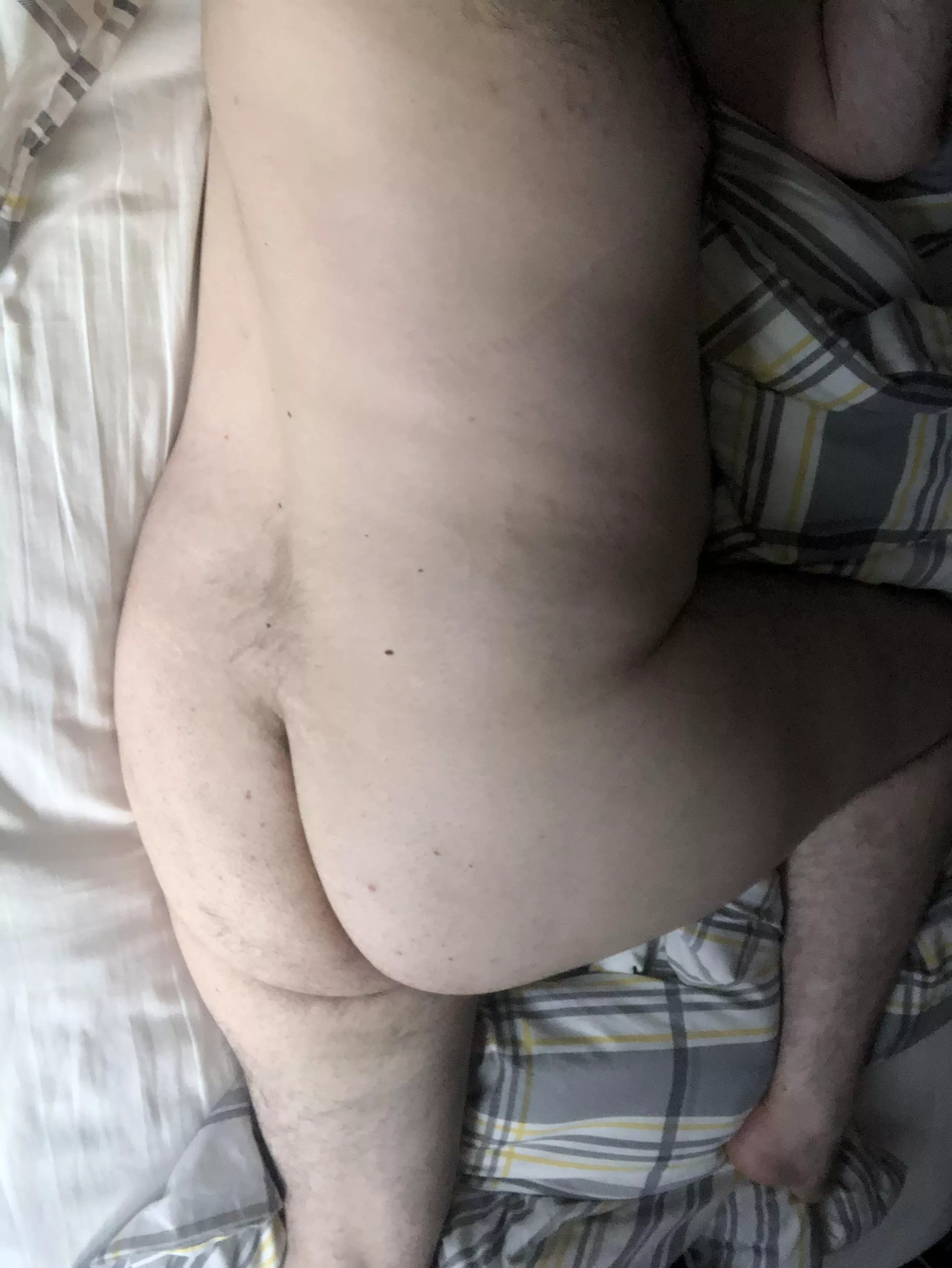 Kinky and very submissive teen chub - always horny and looking for fun posted by throwaway748894