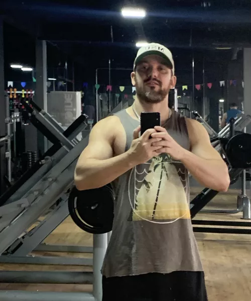 Looking 4 a partner in crime 4ver by ComfortableMetal39