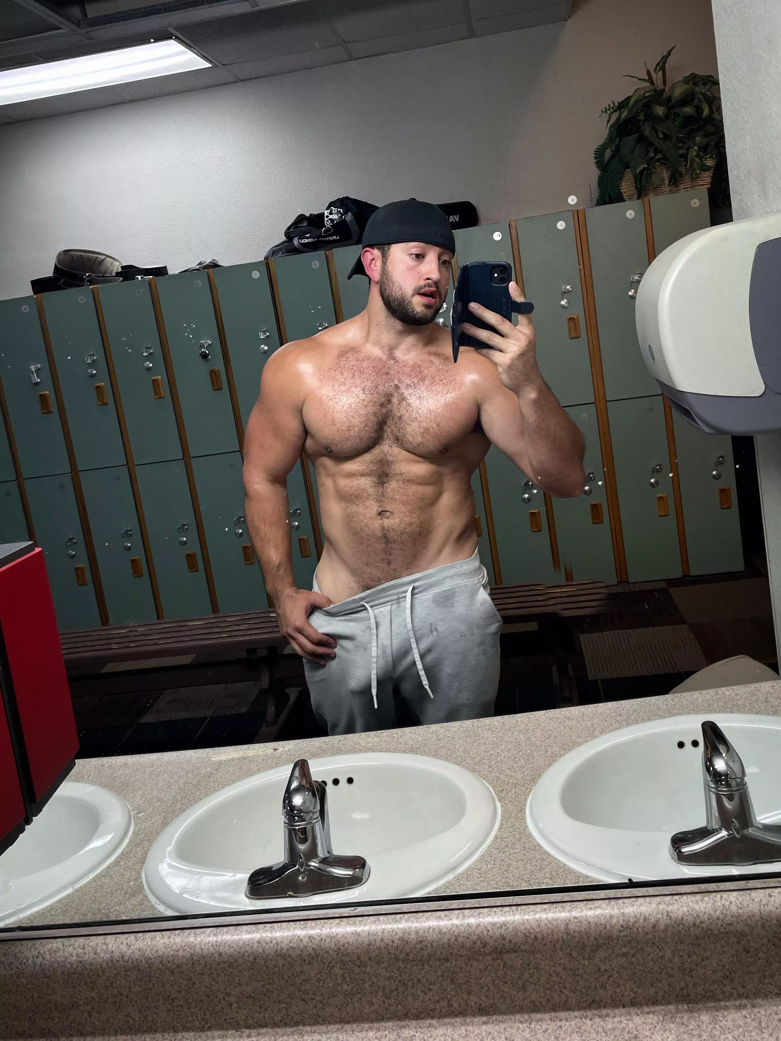 (M) 💀 after two hours of chest and cardio posted by MiahHighClub