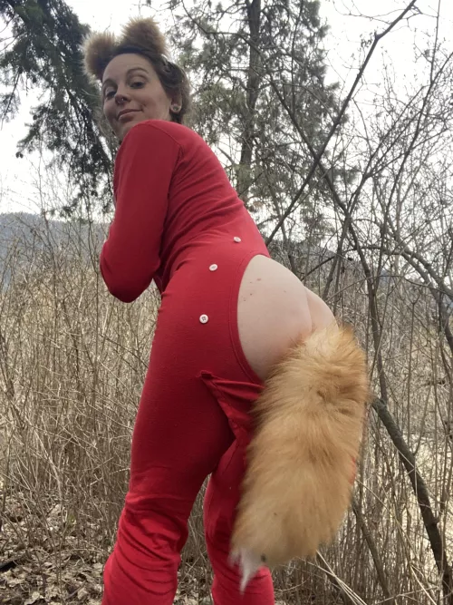 Making use of the bum flap by girlfriendofkyoshi