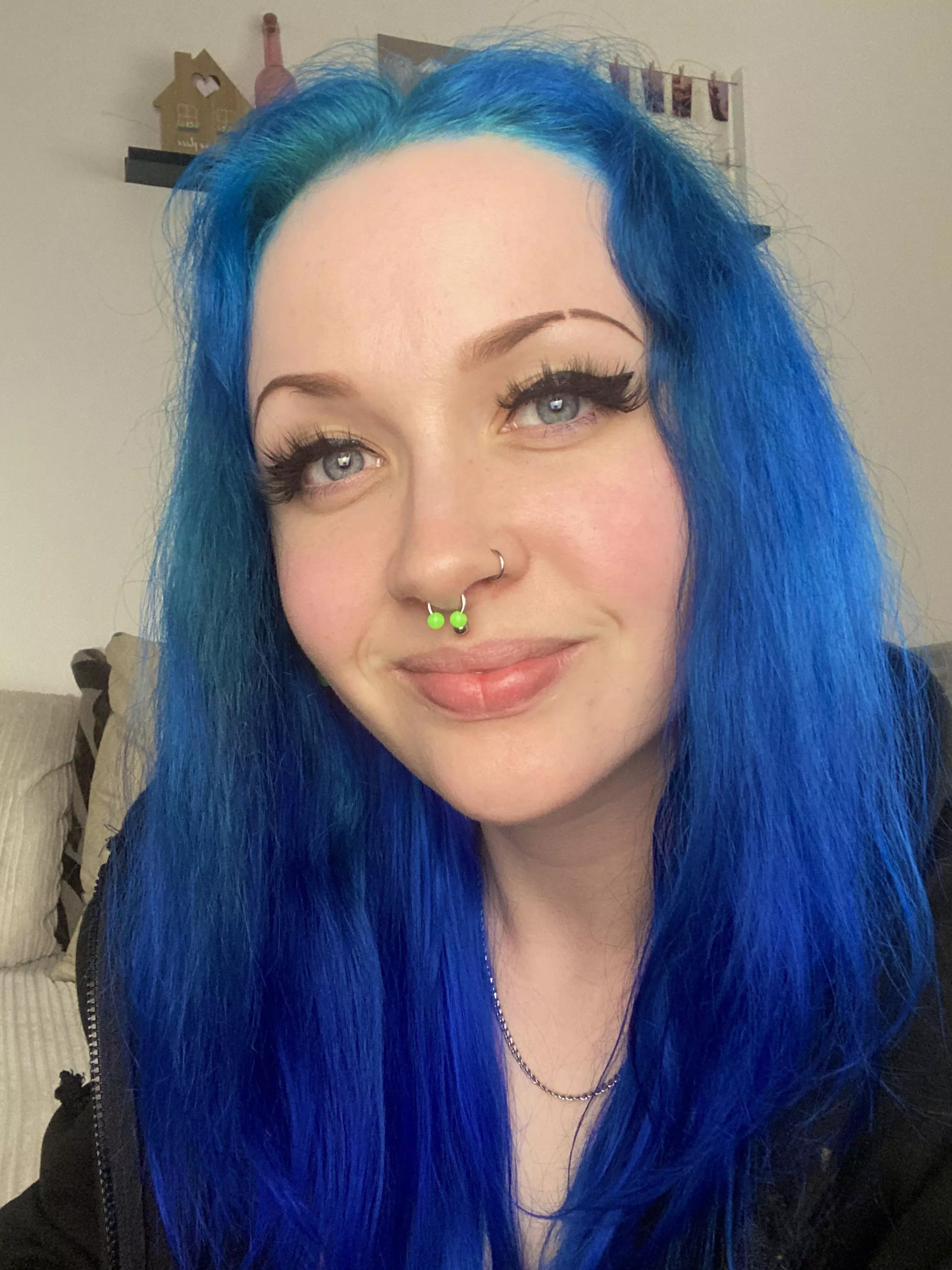 may i be your favourite blue haired beauty? 🥺 posted by AndieHart98
