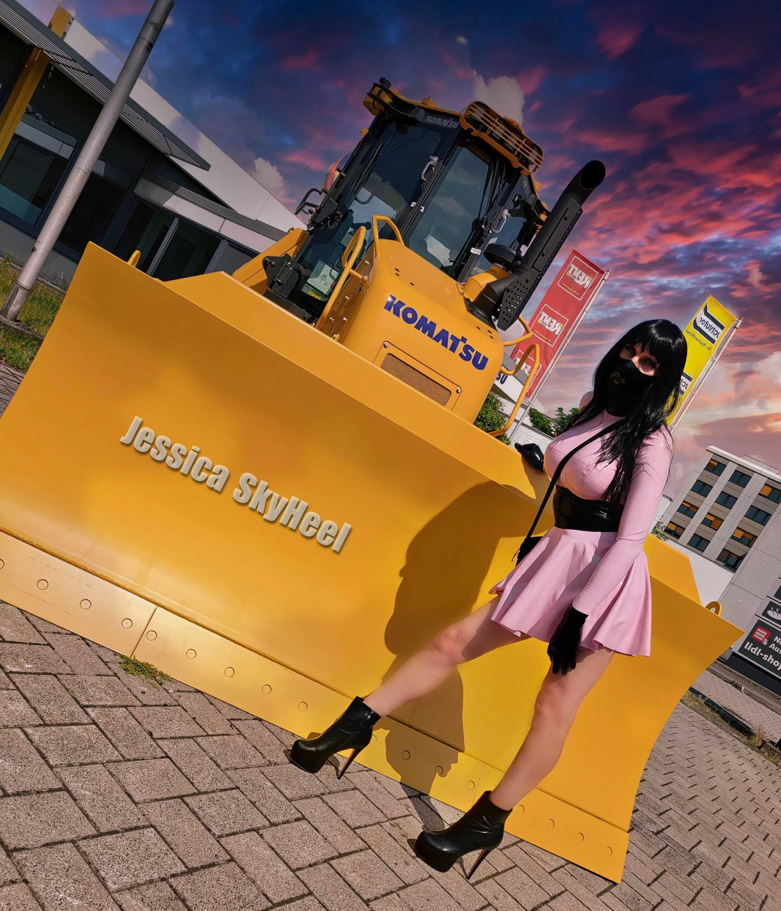 Me in latex posted by Shiny_Doll