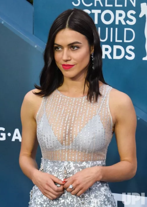 Nina Kiri by Straw27