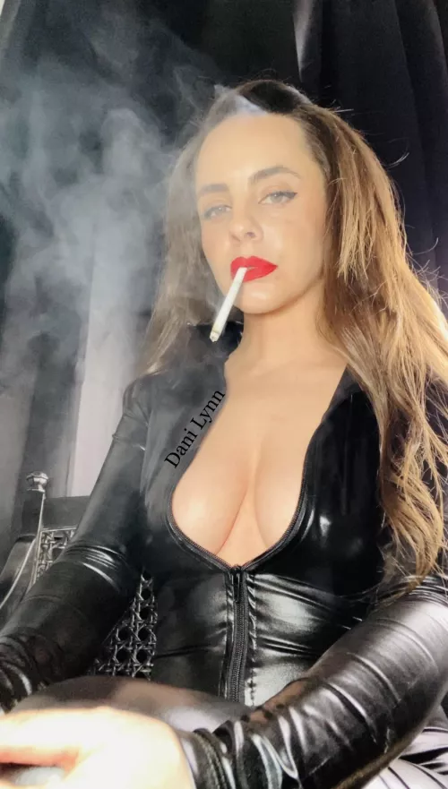 On your knees and open wide 👅🚬 by DaniLynn8888