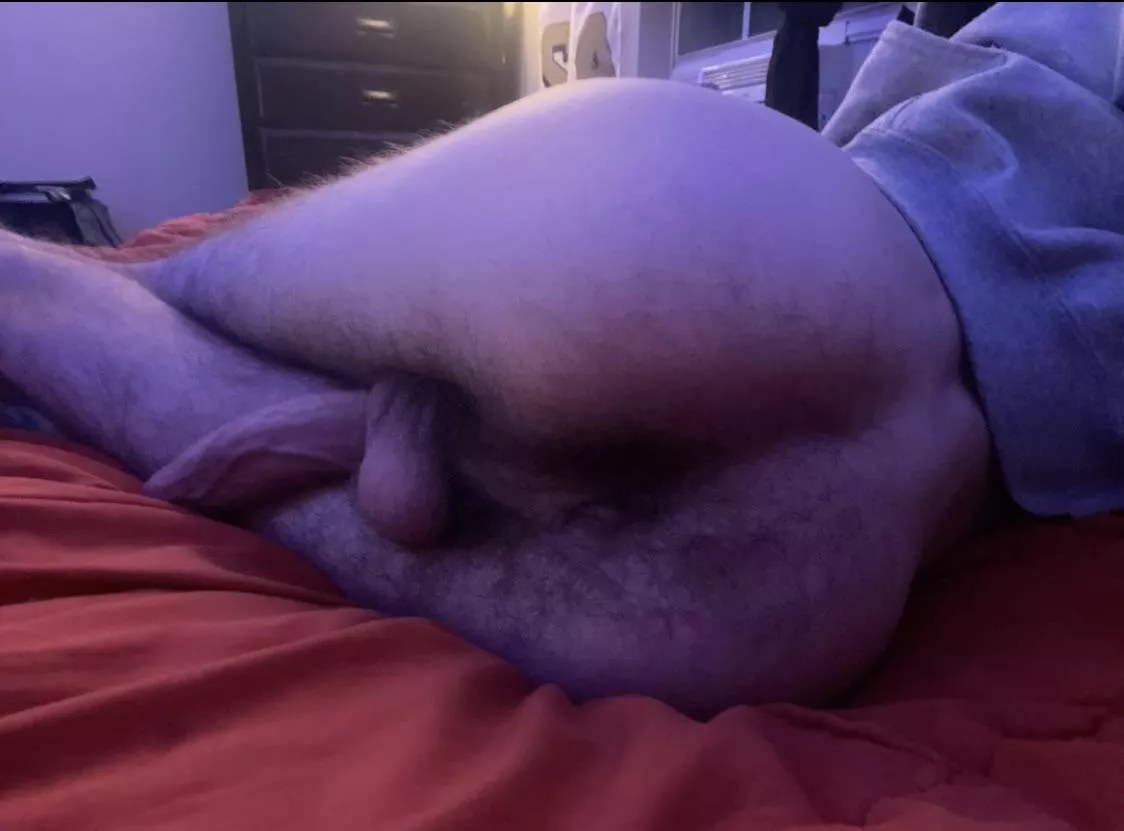 Please fill me up 🥵 posted by Pearljarm