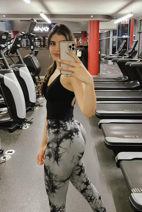 Sexy Pose by lozolozo2