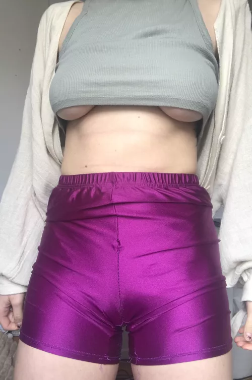 What's happening under crop top? by ArtsyLilly