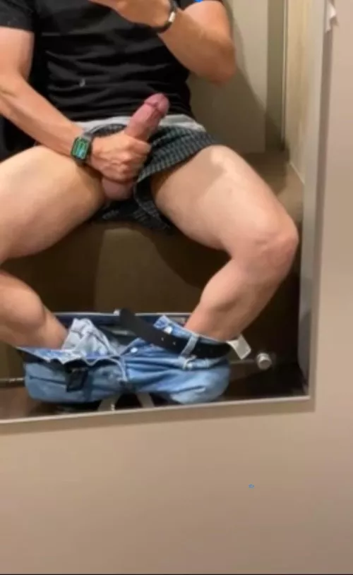 Who wanna a mutual masturbation with me now? by felicitas_jurno91