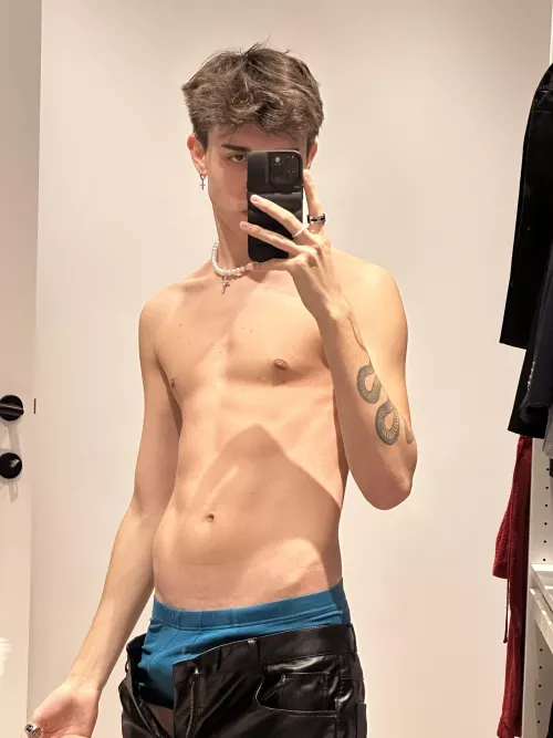 [19] morning wood 👀 by itsjustalex04