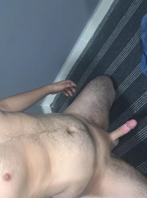 21 M any lovers for a dad bod ? by DragonfruitPlane5632