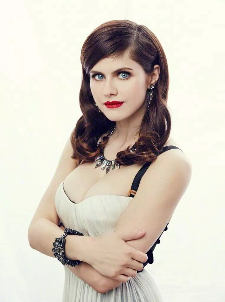 Alexandra Daddario posted by Far-Confection-1101