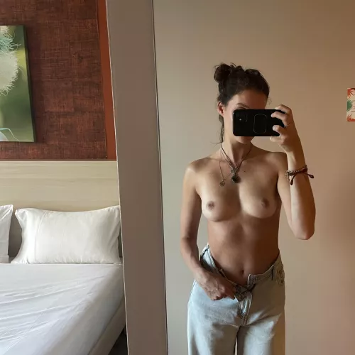 Alone in this hotel room.. [f] by Playfuldaisy_