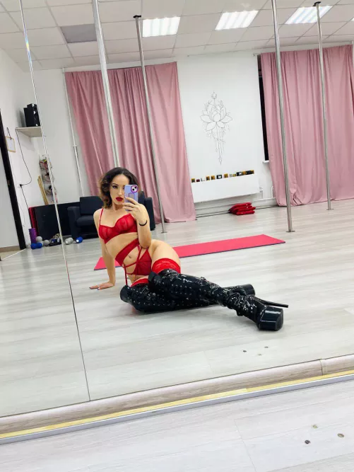 Believe in the power of positive thinking 🌟 by Fun-College-1930