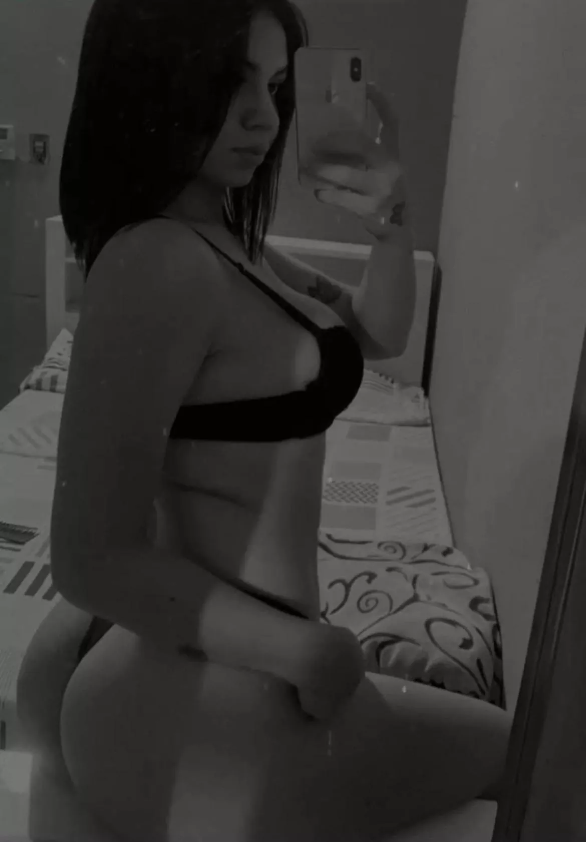 black and white style posted by KunumiX