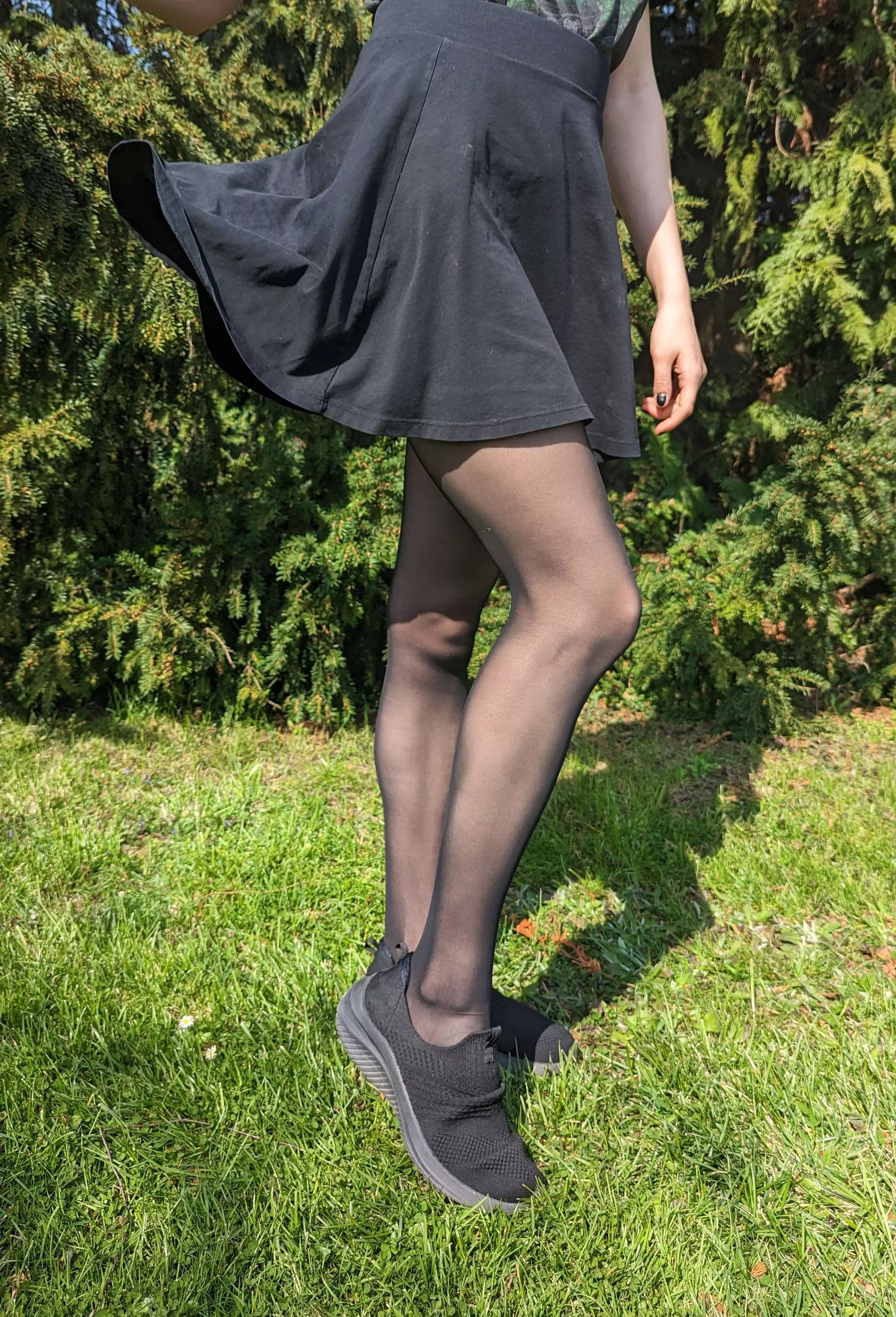 Describe this with one word posted by MarielleFeet