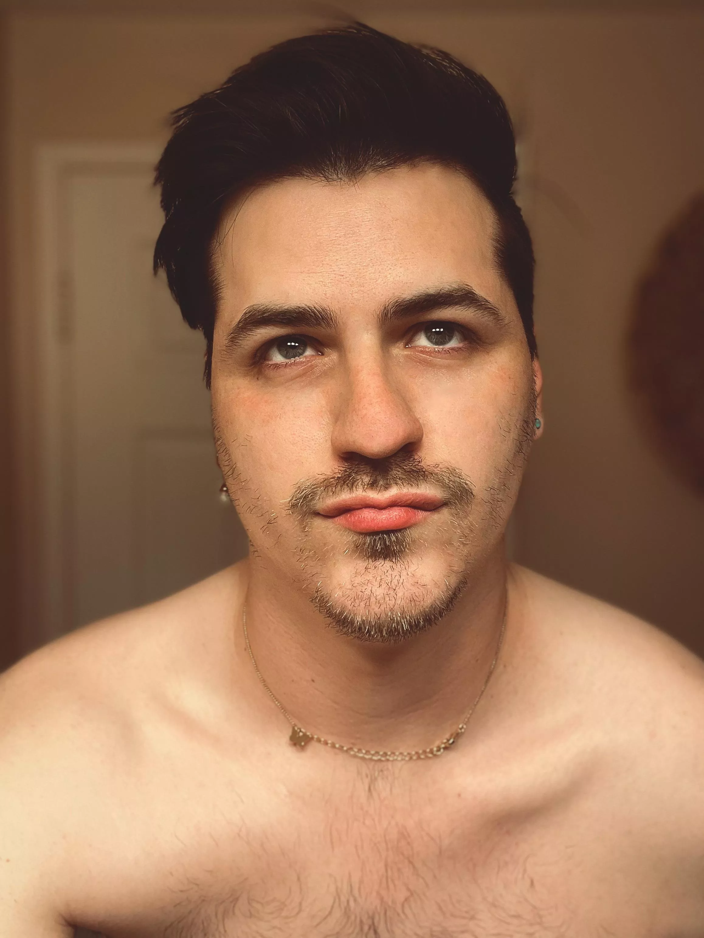 Do you guys like my necklace? posted by resiidenteviil