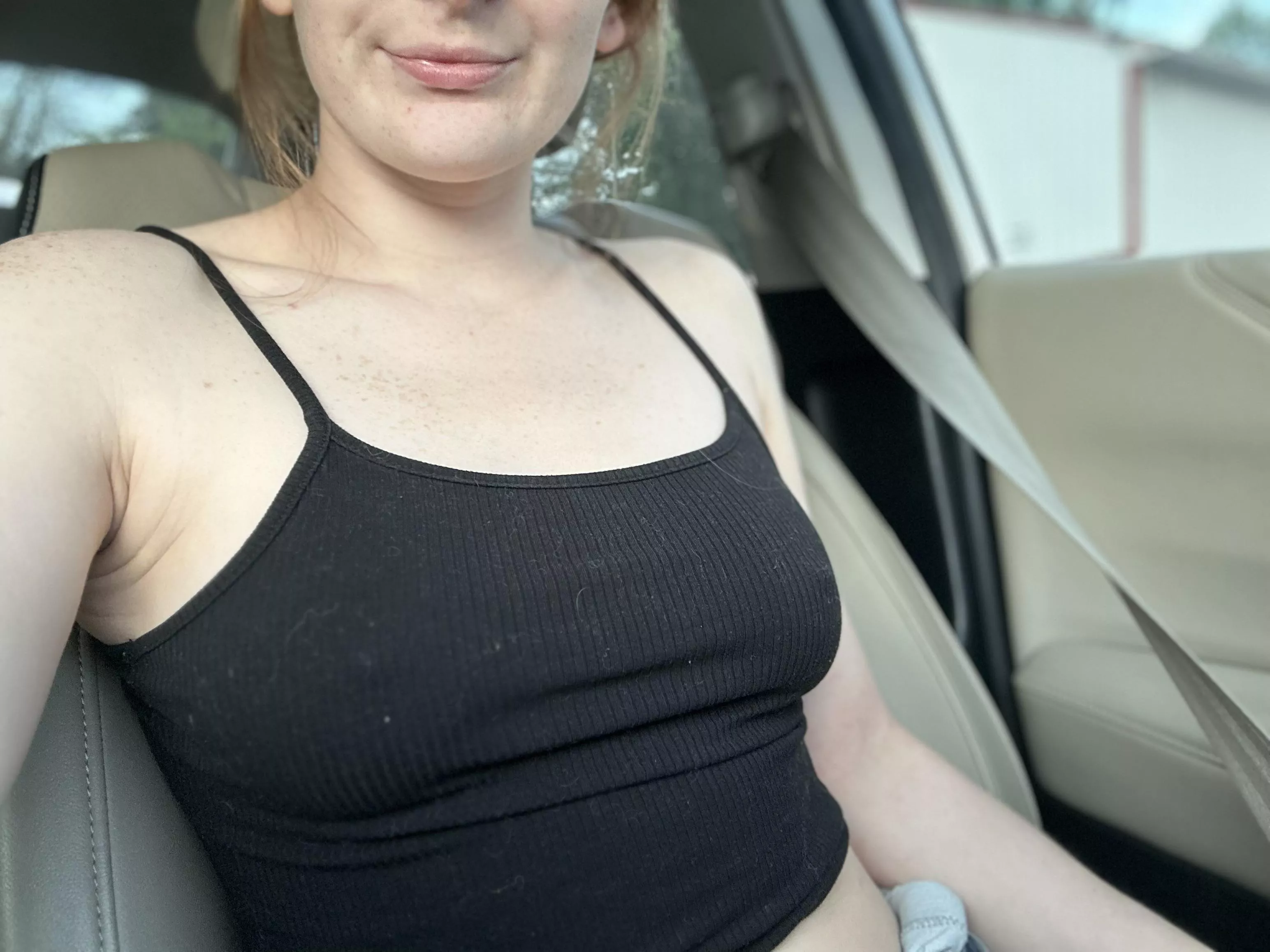 does anyone appreciate small boobs 🥹 love my c’s posted by lilboobiesxoxo