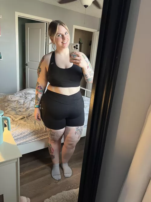 Fit today :) by curvytattooed282