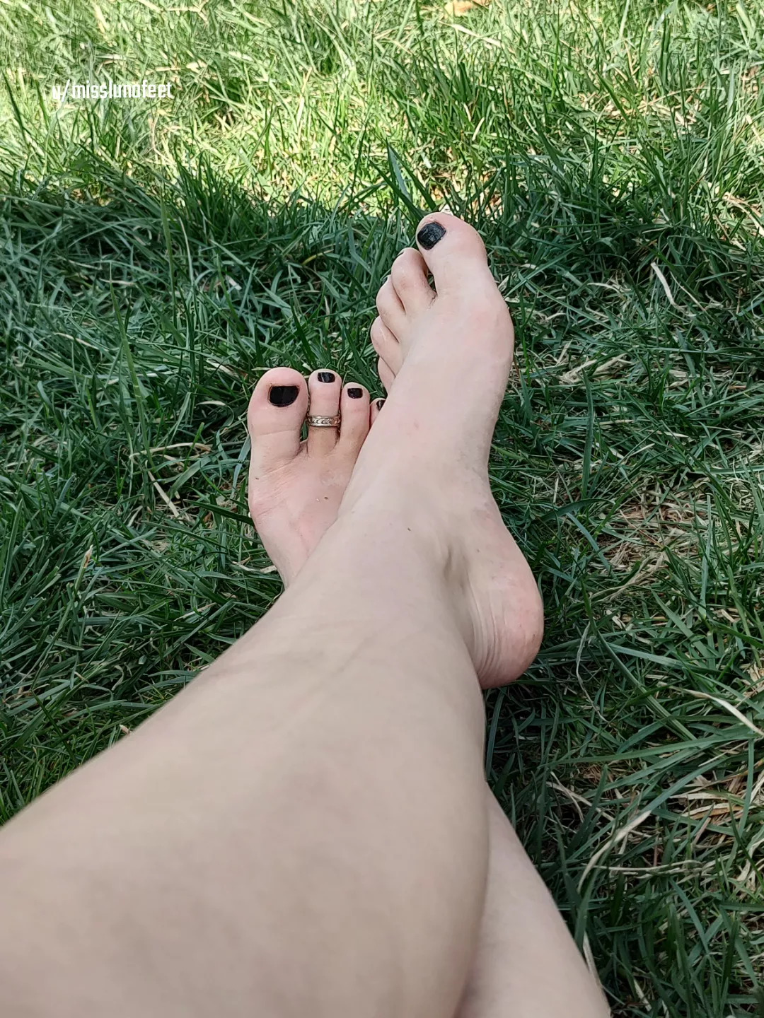 Goth girl feet posted by prettyfeetraven
