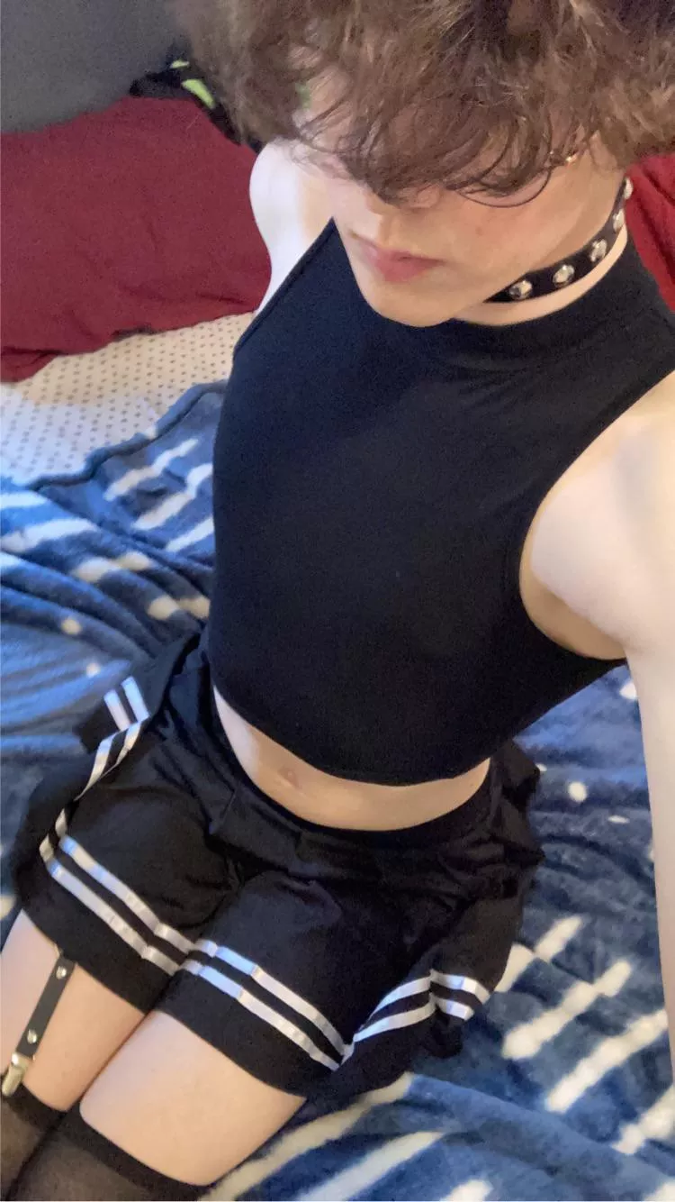 happy femboy Friday! :3 posted by phanta_95