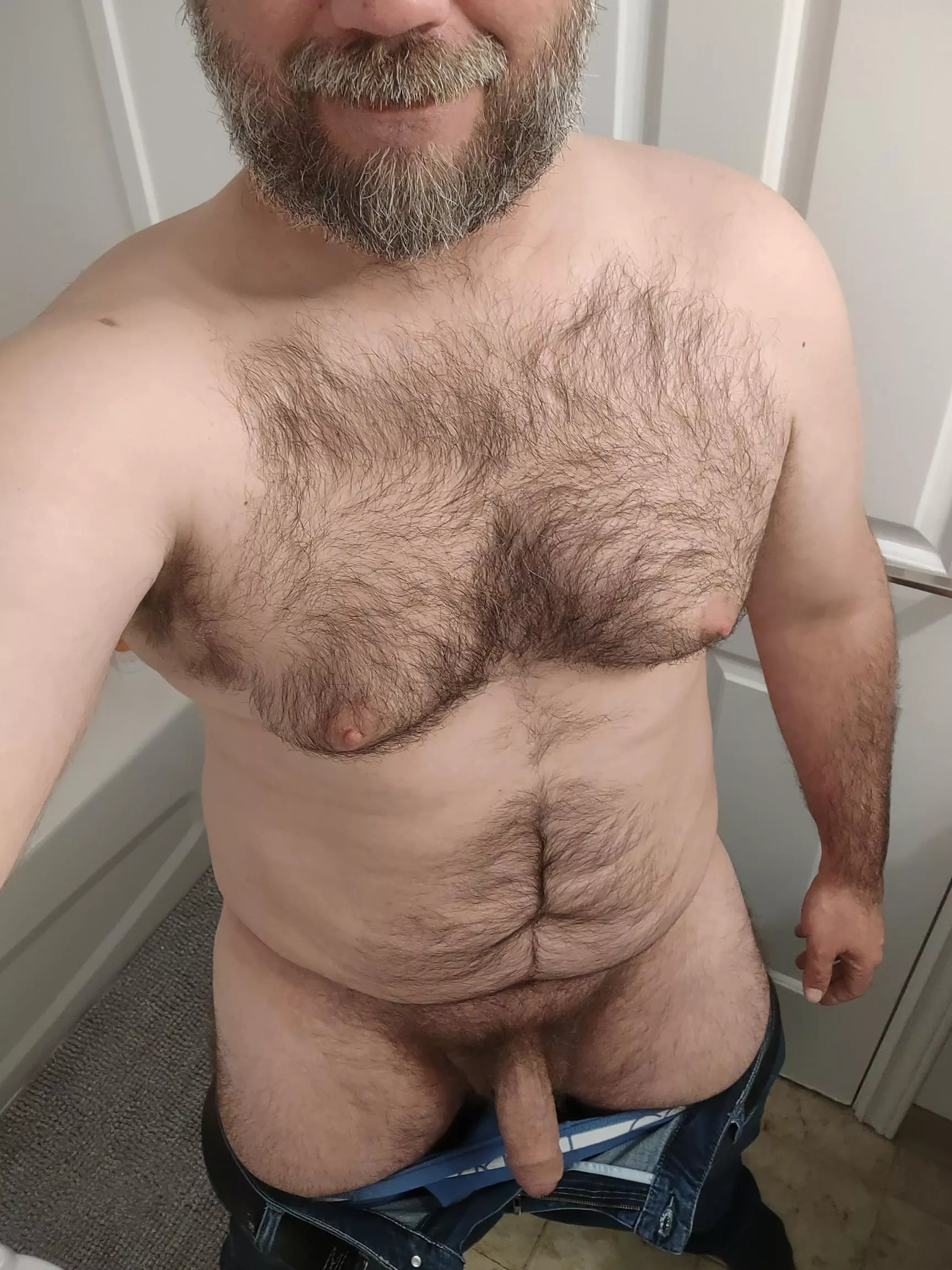 Happy Friday!! 😘 posted by captainhero83