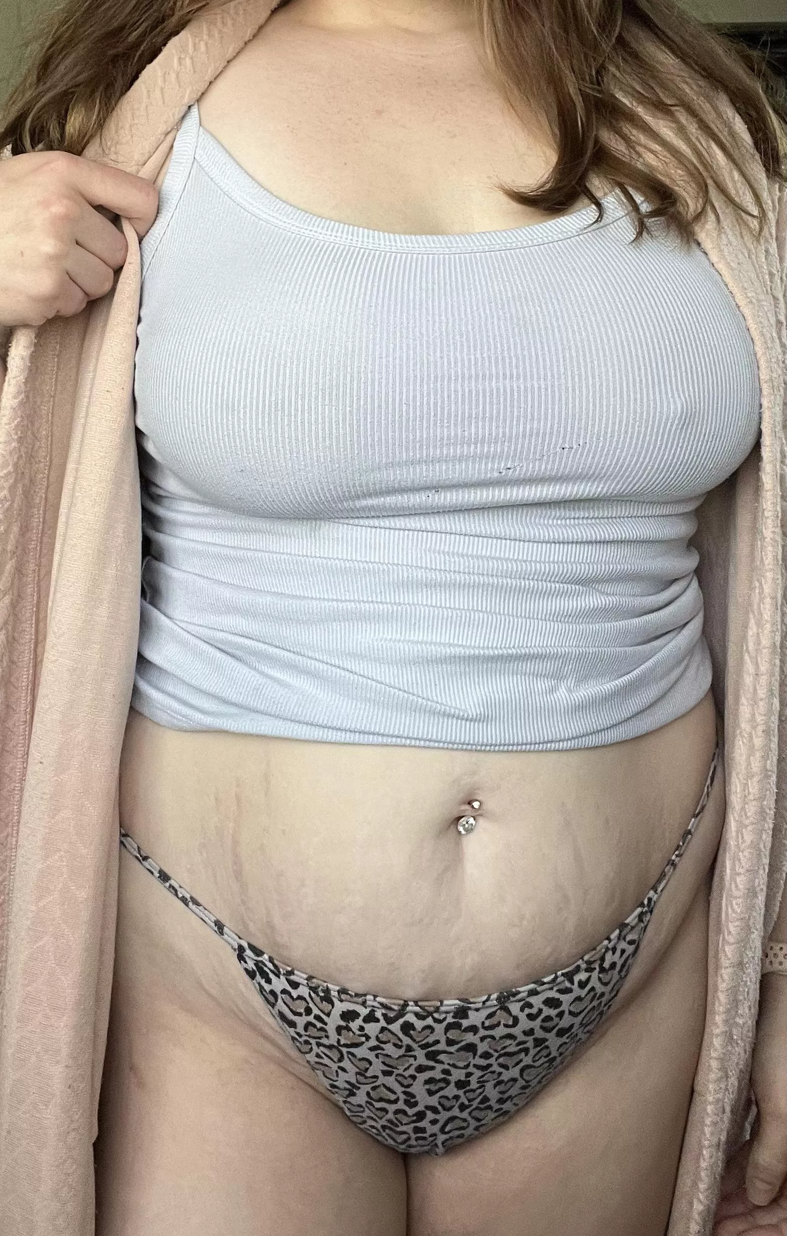 Happy Friday.. How are you going to help me celebrate the weekend? 😘 posted by chocolate_princess_3