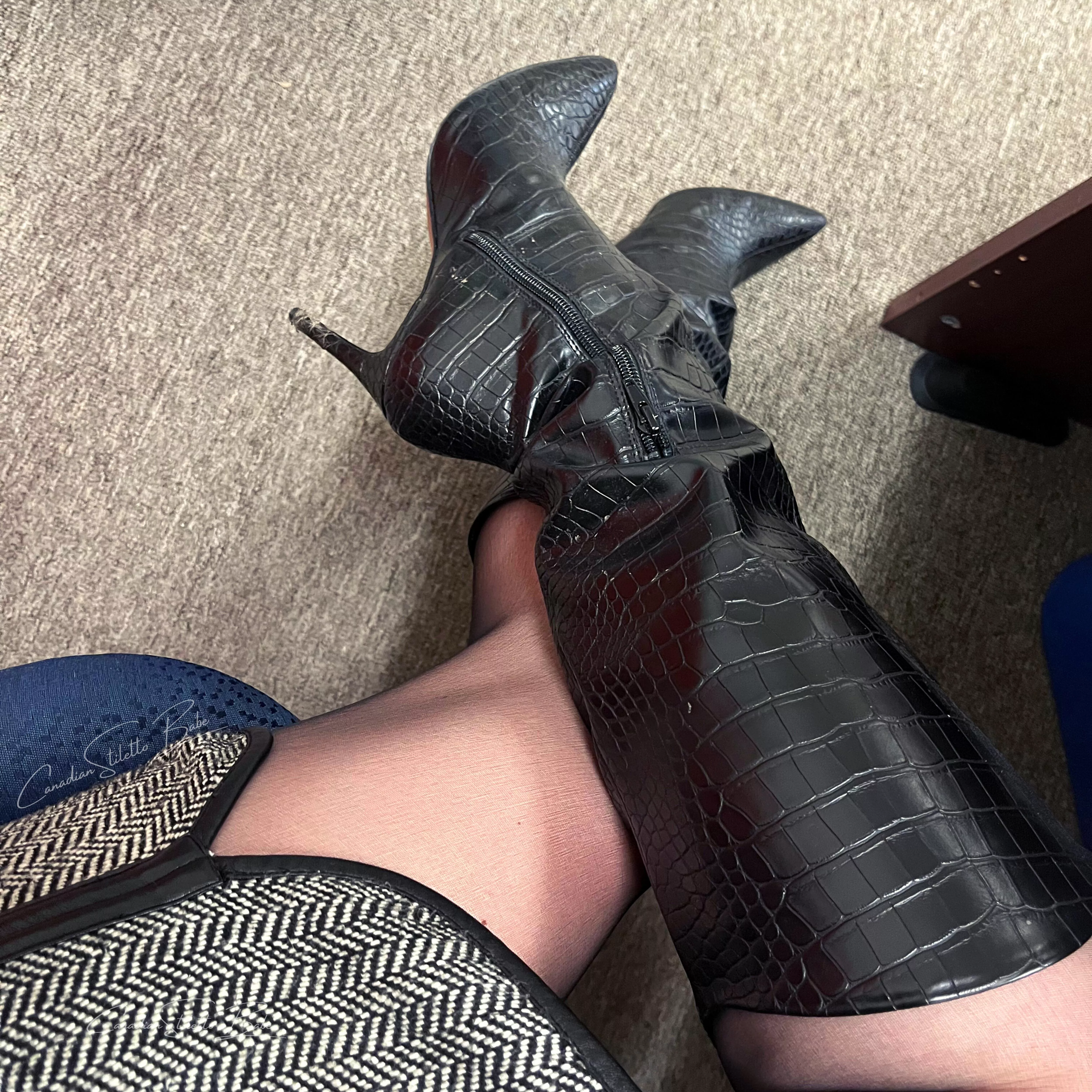 I really like this combo posted by CanadianStilettoBabe